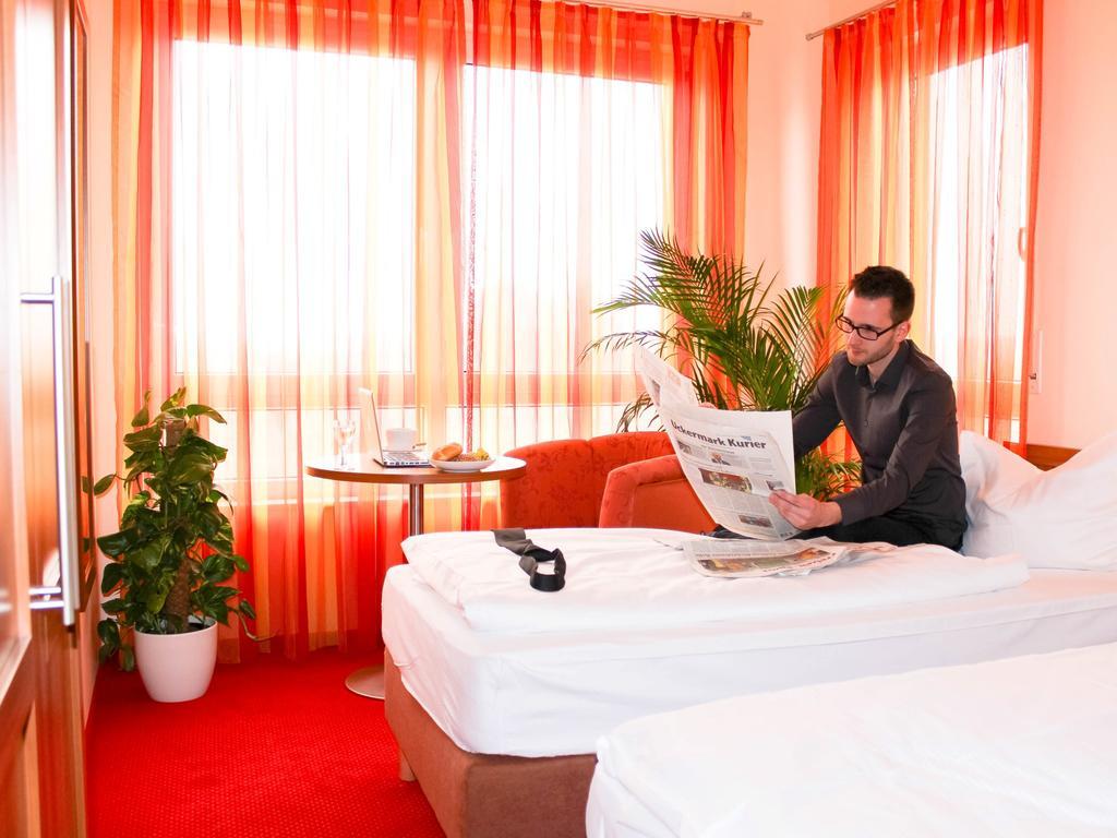 Ferienpark Templin Direkt Neben Der Naturtherme Esterno foto